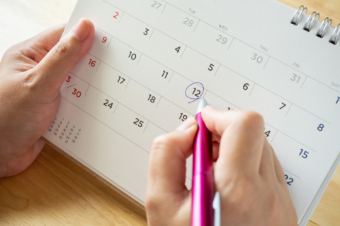 How to Get Extra Days Off in 2025
