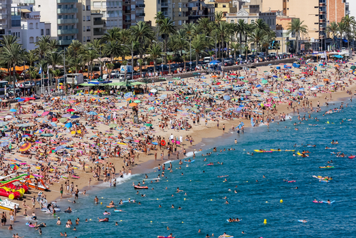 crowded-beach.jpg