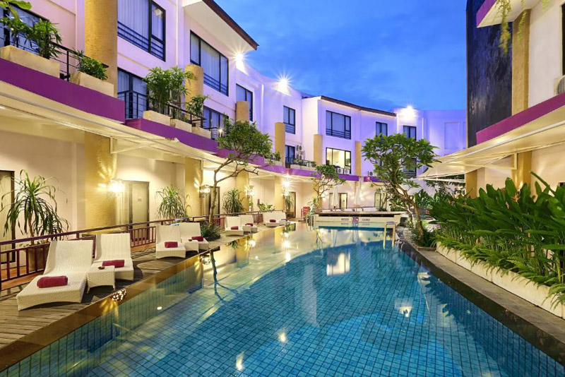 Bali: Stay with Breakfast
