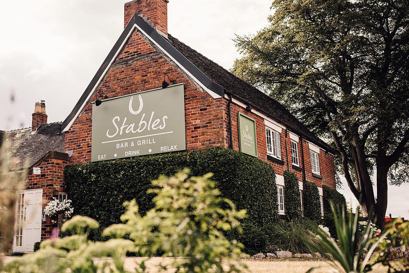 Staffordshire: Countryside Stay