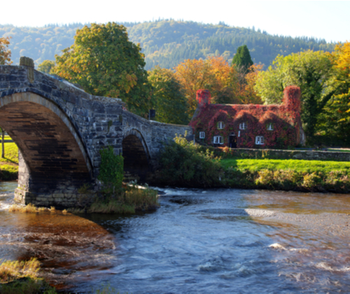National Park Stay & Dinner for Two valued at £119.00