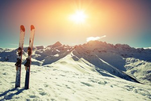 skis-in-snow